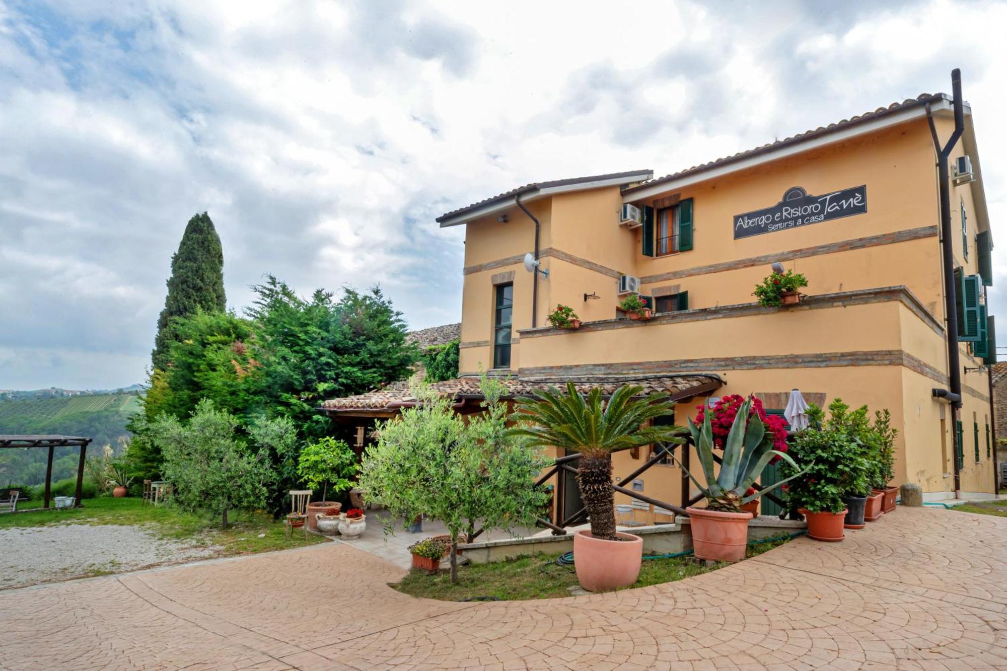 Locanda Tane San Giovanni  Luaran gambar